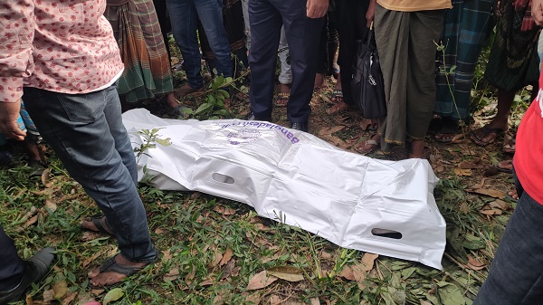 যশোরের শার্শায় ভ্যান চালকের ঝুলন্ত মরদেহ উদ্ধার