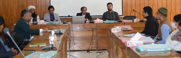 কুয়েটে “সিটিজেন চার্টার, তথ্য অধিকার ও অভিযোগ প্রতিকার ব্যবস্থা” বিষয়ক প্রশিক্ষণ অনুষ্ঠিত