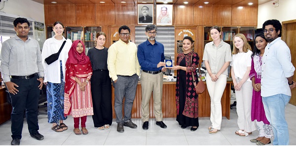 খুবি ও জার্মানির স্টুটগার্ট ইউনিভার্সিটির মধ্যে প্রথম যৌথ শিক্ষা কার্যক্রম অনুষ্ঠিত