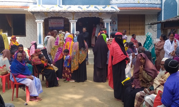 চিতলমারীতে বিনামূল্যে চিকিৎসা সেবা পেল ২শতাধিক চক্ষু রোগী