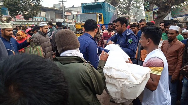 যশোরের শার্শায় ট্রাকের চাকায় পিষ্ট হয়ে নারীর মৃত্যু