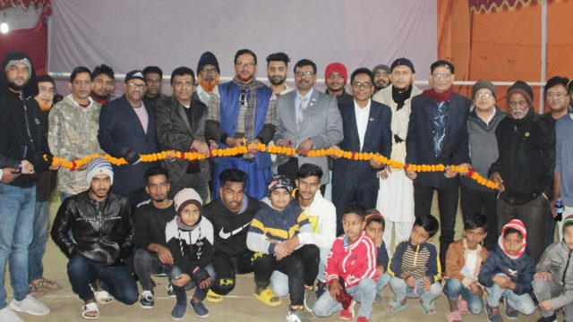 উদীয়মান যুব সমাজের উদ্যোগে ও উদীয়মান স্পোর্টস ক্লাবের আয়োজনে ২য় মেয়র কাপ ব্যাডমিন্টন টুর্নামেন্টের উদ্বোধন