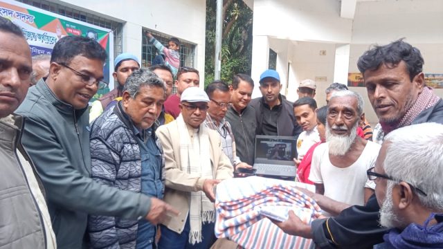 খেটে খাওয়া মানুষের পাশে দাঁড়াতে বিত্তবানদের প্রতি আহবান: সালাম মূশের্দী এমপি