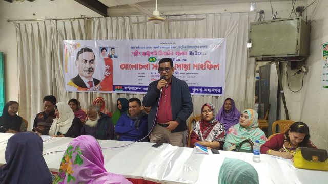 সরকার পতনের আন্দোলনে জনগণ রাস্তায় নেমে পড়েছে