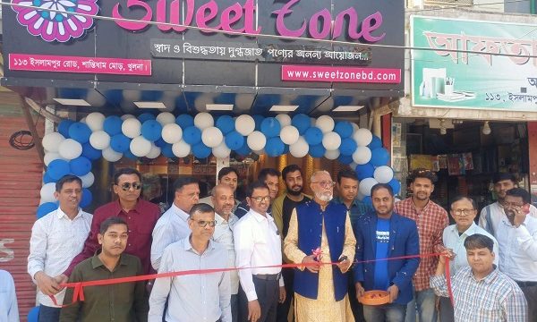 খুলনার প্রাণকেন্দ্রে সুইট জোন ব্রান্ডশপ উদ্বোধন