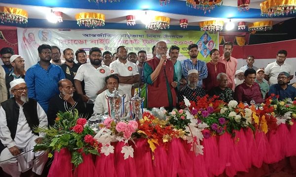 আন্তর্জাতিক মাতৃভাষা দিবস উপলক্ষে খালিশপুরে স্যাডো নাইট ক্রিকেট টুর্নামেন্ট অনুষ্ঠিত