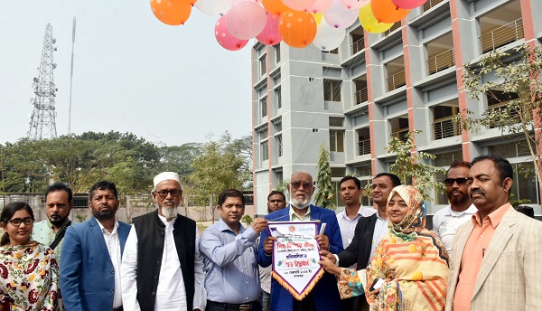 খালিশপুর কলেজিয়েট গার্লস স্কুলে শিশু-কিশোর ক্রীড়া প্রতিযোগিতার উদ্বোধন