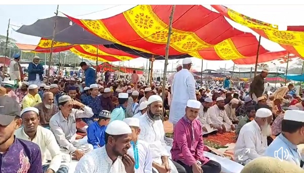 পিরোজপুরে জেলা ইজতেমার ২য় দিনে জুমার নামাজ আদায় করলেন কয়েক হাজার মুসল্লিগন