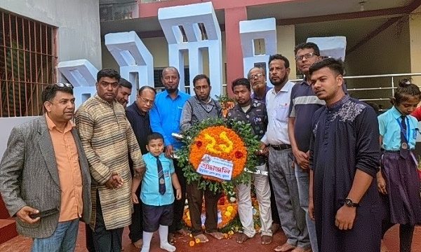 ভাষা শহীদের প্রতি ডুমুরিয়া প্রেসক্লাবের বিনম্র শ্রদ্ধা
