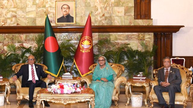 রাষ্ট্রপতির সঙ্গে সৌজন্য সাক্ষাৎ করলেন সাহাবুদ্দিন-শেখ হাসিনা