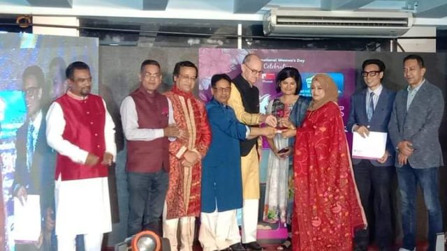 বাংলাদেশ উইমেন্স ইনস্পিরেশনাল অ্যাওয়ার্ড ২০২৩ পেলেন সারমিন সালাম