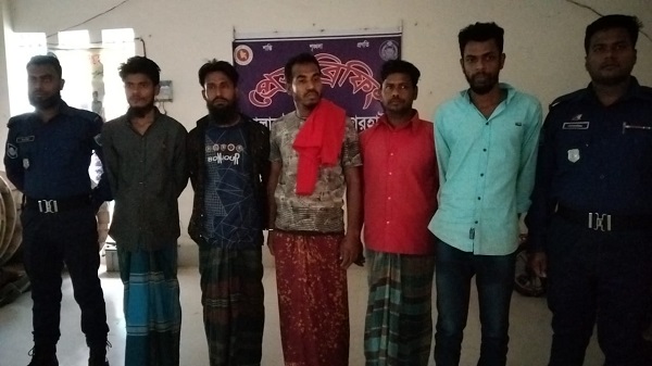 চোর সন্দেহে আশ্রায়নের বাসিন্দাকে নির্যাতন: গ্রেফতার ৫