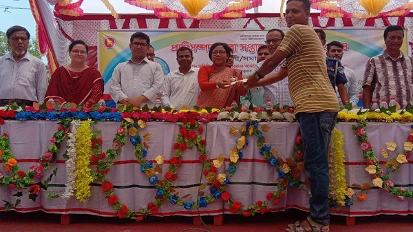 তালায় প্রাণিসম্পদ সেবা সপ্তাহ ও প্রদর্শনী