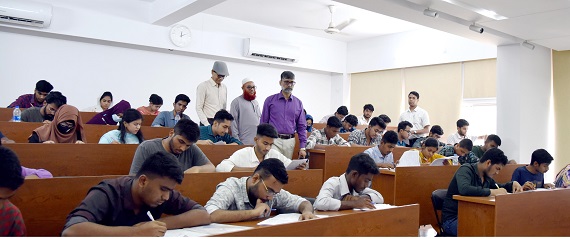 খুবিতে ‘এ’ ইউনিটের গুচ্ছ ভর্তি পরীক্ষা সুষ্ঠু ও শান্তিপূর্ণভাবে অনুষ্ঠিত