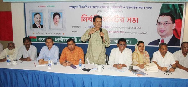 দেশে বর্তমানে চলছে ব্যানডিট ডেমোক্রেসি : হেলাল