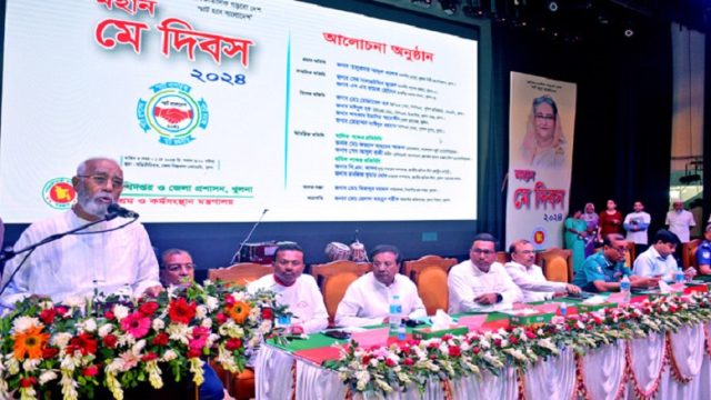 খুলনায় মহান মে দিবস পালিত