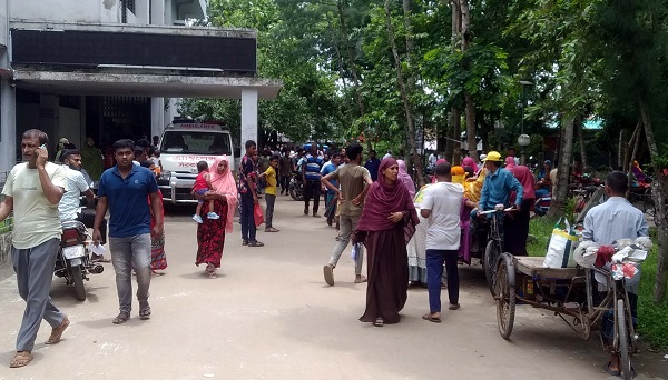 ফকিরহাটে পরিবহনের ধাক্কায় বিদ্যালয়ের অফিস সহকারী নিহত