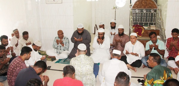 শেখ সুজনের মায়ের রুহের মাগফিরাত কামনা করে যুবলীগ, স্বেচ্ছাসেবক লীগ ও ছাত্রলীগের দোয়া মাহফিল