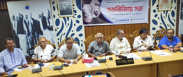 পূর্নবাসন কাজে সরকারের পাশাপাশি বেসরকারি সংস্থা গুলোকে এগিয়ে আসতে হবে : এমপি রশীদুজ্জামান