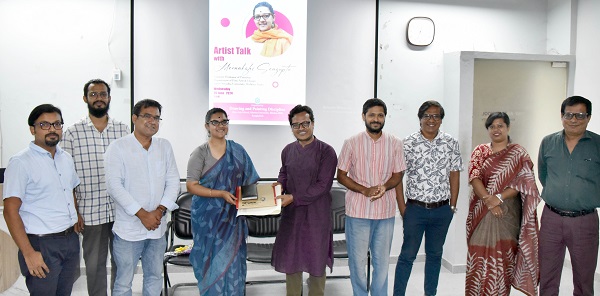 খুবির ড্রইং এন্ড পেইন্টিং ডিসিপ্লিনের উদ্যোগে আর্টিস্ট টক অনুষ্ঠিত