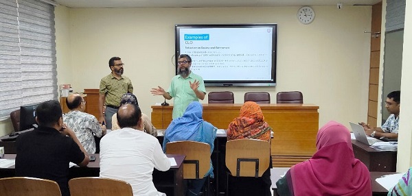 খুবিতে ‘রিভিজিটিং সিএলও’স ওবিই কারিকুলা’ শীর্ষক ১০ দিনব্যাপী সিরিজ কর্মশালার সমাপনী