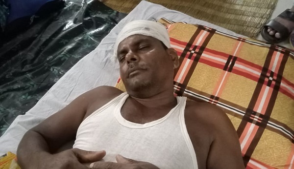 তালার পল্লীতে প্রতিপক্ষের রডের আঘাতে যুবক আহত, গ্রেফতার ১