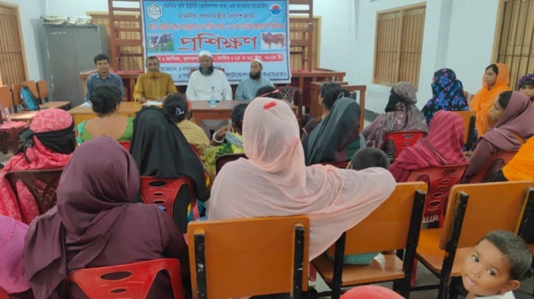 দারিদ্রতা বিমোচনে অগ্রণী ভূমিকা রাখবে প্রশিক্ষিত নারী