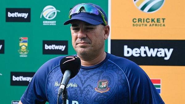 বাংলাদেশে কোচিংয়ের তিক্ত অভিজ্ঞতা শোনালেন ডোমিঙ্গো