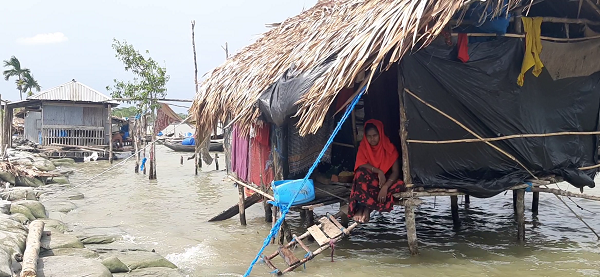 মোংলায় জেলে পরিবারে নীরব কান্না
