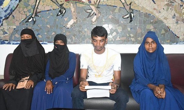 খুলনায় তালাকপ্রাপ্ত স্ত্রীর মিথ্যা মামলায় নির্যাতনের শিকার স্বামীর সংবাদ সম্মেলন