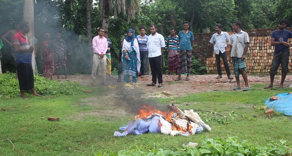 পাইকগাছায় বিপুল পরিমাণ কারেন্ট জাল জব্দ