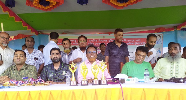 চিতলমারীতে বঙ্গবন্ধু ও বঙ্গমাতা গোল্ডকাপ প্রাথমিক বিদ্যালয় ফুটবল টুর্ণামেন্ট অনুষ্ঠিত
