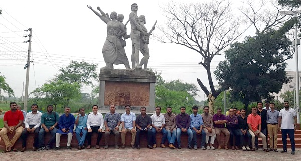 খুবিতে ক্লাস-পরীক্ষা বর্জনসহ শিক্ষকদের সর্বাত্মক কর্মবিরতি শুরু, কর্মকর্তাদের অর্ধদিবস কর্মবিরতি