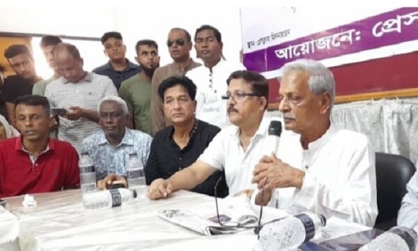 মাগুরা প্রেসক্লাবে সাংবাদিকদের সাথে জেলা বিএনপি’র মতবিনিময় সভা