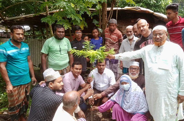ফকিরহাট সদরের জাড়িয়ায় বৃক্ষ রোপণ কর্মসূচি