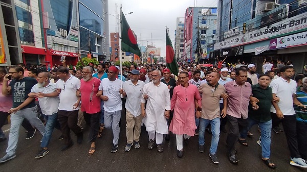 শেখ হাসিনা সরকারের পতনে খুলনা বিএনপির আনন্দ মিছিল