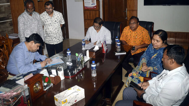 কেসিসি’র দায়িত্ব গ্রহণ করলেন বিভাগীয় কমিশনার