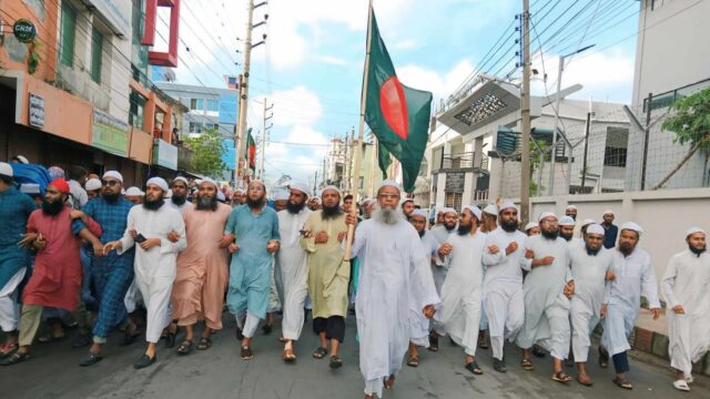 ফ্যাসিস্ট হাসিনা সরকারের পতনে খুলনায় ইসলামী আন্দোলনের বিজয় মিছিল
