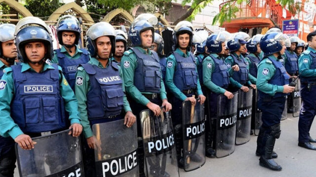 তিনদিন পর পুলিশ দায়িত্বে ফিরছে আজ