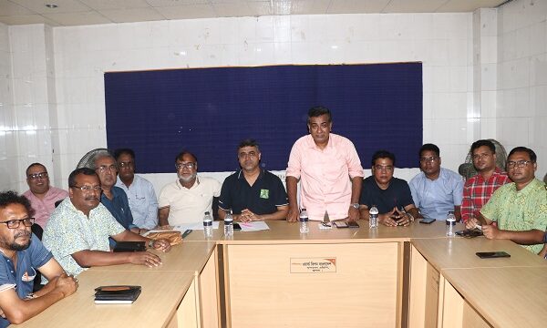 খুলনা প্রেসক্লাবের উদ্যোগে সাংবাদিকদের সাথে জরুরী মতবিনিময় সভা অনুষ্ঠিত