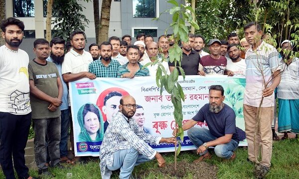 সোনাডাঙ্গা থানা স্বেচ্ছাসেবক দলের মাস ব্যাপী বৃক্ষ রোপন কার্যক্রম শুরু