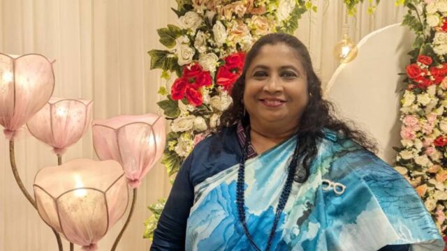 চাকরির শেষ বয়সেও জ্যেষ্ঠতার স্বীকৃতি পেতে দ্বারে দ্বারে ঘুরছেন সলিমুল্লাহ কলেজের শিক্ষিকা