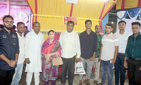 নওগাঁয় পরিবেশ উন্নয়ন সংস্থার দুর্গাপূজা মন্ডপ পরিদর্শন
