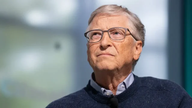 যুক্তরাষ্ট্রের প্রেসিডেন্ট নির্বাচনে কাকে সমর্থন দিচ্ছেন বিল গেটস?