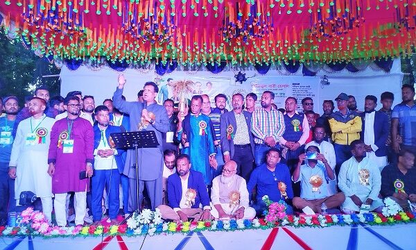 গণতান্ত্রিক সরকার প্রতিষ্ঠা না হওয়া পর্যন্ত রক্তে ভেজা বিপ্লবকে সফল বলা যাবে না: হেলাল