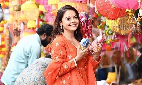 মা হলেন অভিনেত্রী দেবলীনা