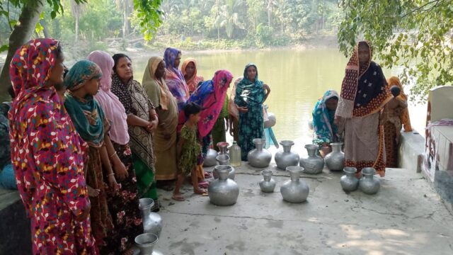 জলবায়ু পরিবর্তনের কারণে দাকোপে বিপুল নারী জনগোষ্ঠি পিছিয়ে পড়ছে
