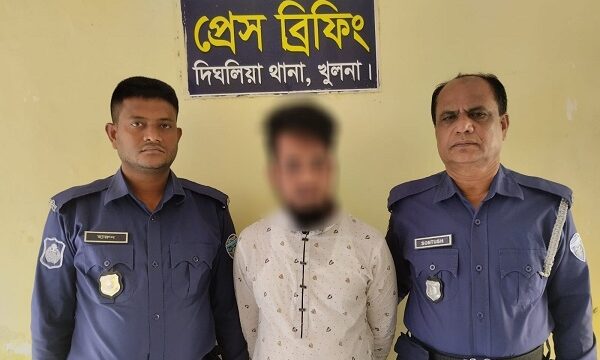 ২৫ লাখ টাকা মুক্তিপণ দাবির ঘটনায় দিঘলিয়া থেকে যুবক গ্রেপ্তার