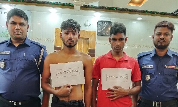 শার্শায় ছিনতাইয়ের অভিযোগে দুই যুবক আটক : নগদ টাকা উদ্ধার