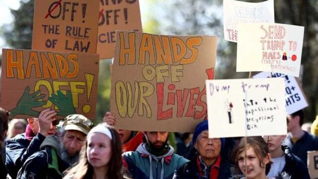 ট্রাম্পের বিরুদ্ধে যুক্তরাষ্টজুড়ে প্রতিবাদে নামছে বিরোধীরা